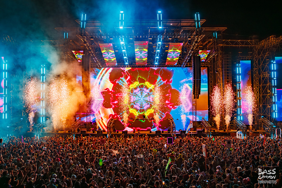 Bass_Canyon_2025_Web_slider_16